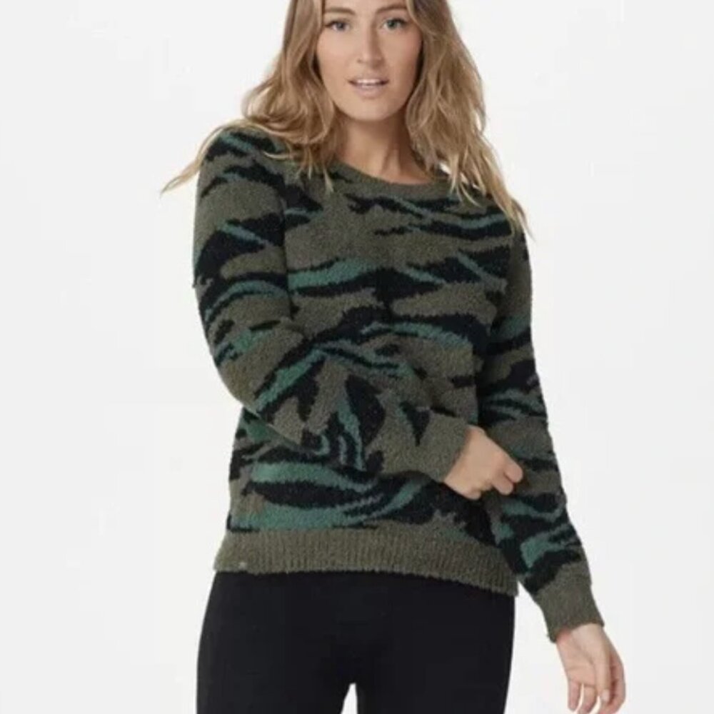 Barefoot‎ Dreams CozyChic Pullover Crewneck Sweater Camouflage Camo Soft Comfort